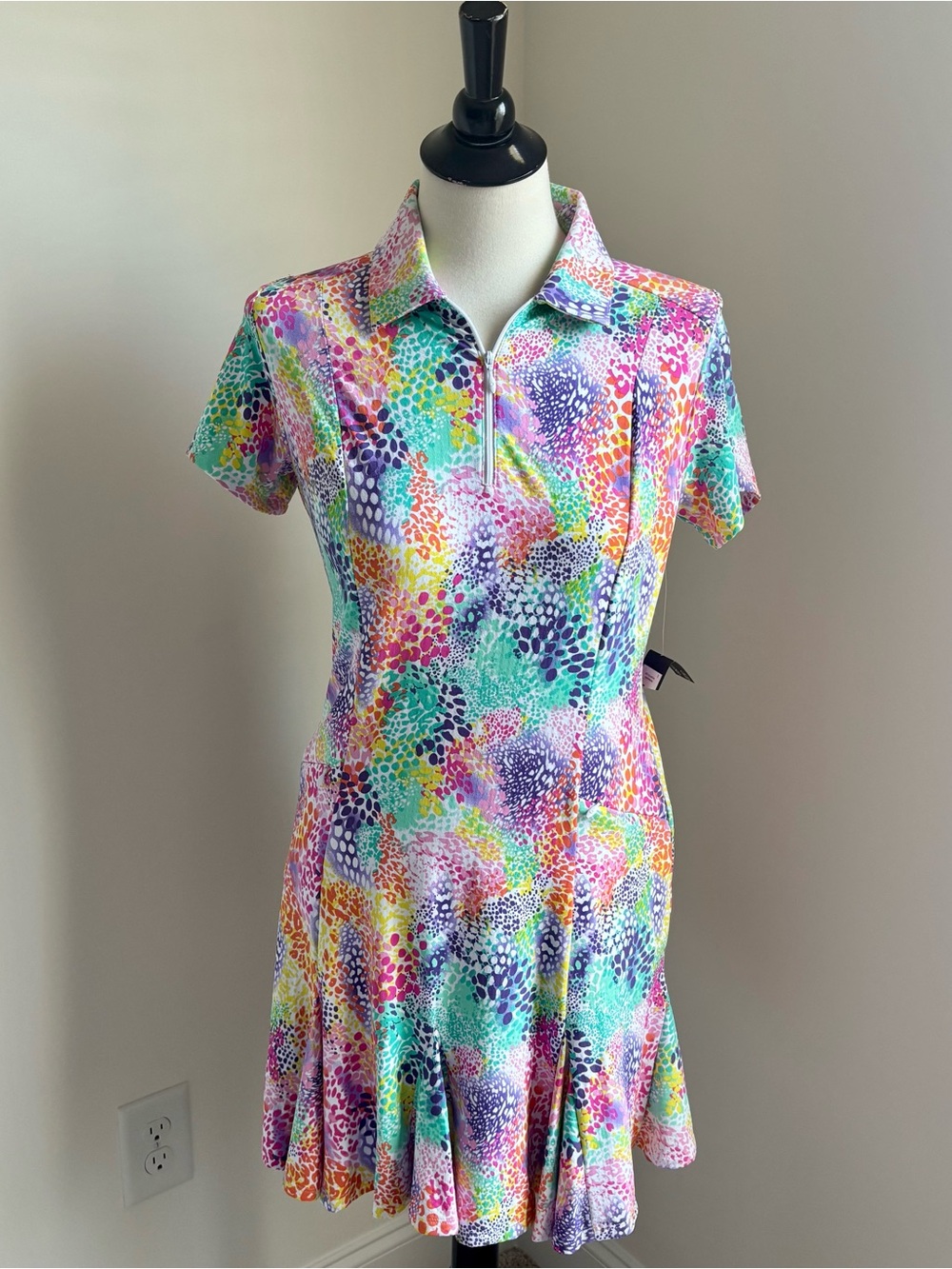 New IBKUL Godet Golf Dress Size S Short Sleeve Lessie Tennis Athletic Pickleball